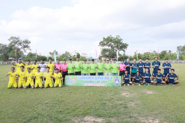 Wabup Herman Susilo Resmi Buka Turnamen Sepak Bola Barambai Cup 2025