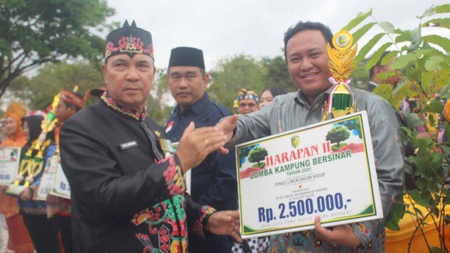 Anggota DPRD Kota Salundik Apresiasi Lomba Kampung Bersinar, Dorong Warga Palangka Raya Terus Jaga Lingkungan