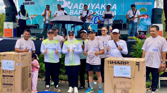 Bupati Barito Kuala H. Bahrul Ilmi Ikuti Langsung “Adhyaksa Barito Kuala Run 2025”