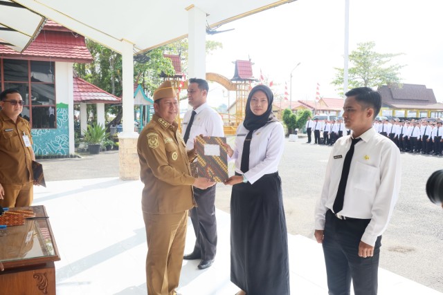 483 PPPK Diangkat, Bupati Batola H. Bahrul Ilmi Pesan Bekerja Tulus dan Disiplin