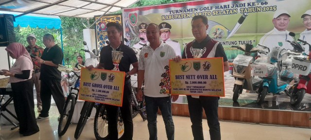 HUT Barsel ke-66: Turnamen Golf Jadi Ajang Silaturahmi dan Kepedulian Sosial
