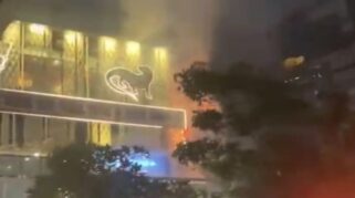 Papan Reklame Mal Sarinah Terbakar, Api Padam Sebelum Damkar Tiba