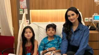 Tangis Faby Marcelia Pecah, Rela Kerja Keras Hingga Tak Bisa Temani Anak Saat Sakit