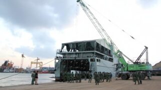Dari Pelabuhan Belawan, Bantuan Logistik TNI AD Menuju Wilayah Terdampak