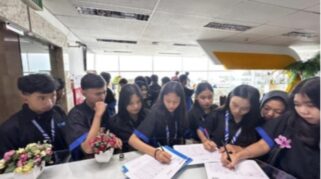 Dorong Jiwa Technopreneur, SMK Yadika 8 Bekasi Kunjungi Telkom AI Center Bandung
