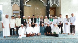 Wabup Herman Susilo Sholat Idul Fitri bersama Warga Handil Bakti