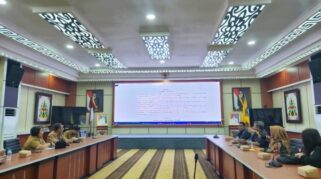 Diskominfosantik Kalteng dan Bawaslu Bahas MoU, Perkuat Sinergi Pengawasan Pemilu