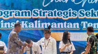 Pemprov Kalteng Luncurkan Program Strategis Pendidikan, Lebih dari 60 Ribu Siswa Terima Bantuan Seragam