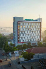 Hadirkan Nostalgia Permainan Tradisional, Metland Hotel Cirebon Gelar Dolan Sore & Pasar Dadakan