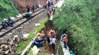 Perbaikan Gogosan Dikebut, KAI Daop 2 Bandung Targetkan Esok Hari Operasional KA Siliwangi Kembali Normal