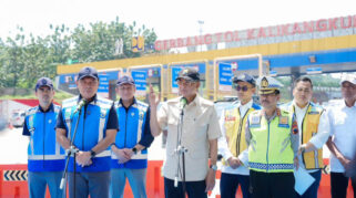 Tinjau GT Kalikangkung, Menteri Pekerjaan Umum dan Dirut Jasa Marga Pastikan Kesiapan Infrastruktur Jalan Tol Periode Arus Balik Idulfitri 1447H/2026 Dalam Kondisi Baik