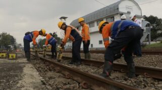 KAI Daop 2 Bandung Ganti 2.800 Meter Rel, Tingkatkan Keselamatan Perjalanan KA
