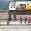 KAI Daop 2 Bandung Larang Masyarakat Masuki Area Terbatas Perekeretaapian Demi Keselamatan