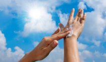 Apakah Bayi Perlu Sunscreen? Ini Penjelasan untuk Orang Tua