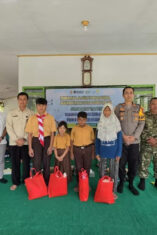 Dukung Infrastruktur Dasar Masyarakat, Holding Perkebunan Nusantara melalui PTPN I Regional 5 Terangi 101 Rumah Warga di Jember