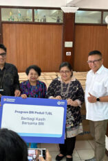 BRI Region 6 Salurkan 300 Paket Sembako Melalui Program CSR untuk Jemaat GPIB EKLESIA