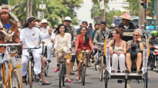Belajar dari Indonesia: Ketika Sebuah Negeri Mengubah Cara Pandang Hidup