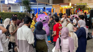 Dumdumz Bag Charm Sukses Ramaikan Pasaraya Blok M, Hadirkan Pengalaman Interaktif yang Tarik Antusiasme Ratusan Pengunjung