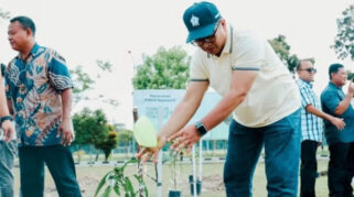 Holding Perkebunan Nusantara Perkuat Komitmen Keberlanjutan, PTPN IV Regional III Tuntaskan Penanaman 9.000 Pohon di Riau