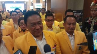 Hadiri Musda XI Golkar Palangka Raya, Edy Pratowo dan Fairid Naparin Tekankan Pentingnya Kondusivitas