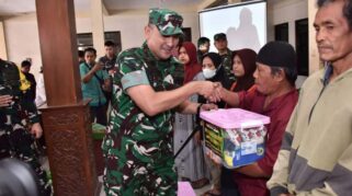 Dari Edukasi Kesehatan – Bantuan Sembako, TMMD ke-129 Kodim 0726/Sukoharjo Hadir untuk Warga