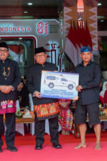 “HUT ke-81 RI, PAM JAYA Rayakan Kebersamaan dan Dukung Penyerahan Ambulans untuk Masyarakat Suku Baduy”