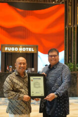 Perkuat Mutu Layanan Perhotelan, SUCOFINDO Serahkan Sertifikasi ISO 9001:2015 kepada Hotel FUGO Samarinda
