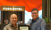 Perkuat Mutu Layanan Perhotelan, SUCOFINDO Serahkan Sertifikasi ISO 9001:2015 kepada Hotel FUGO Samarinda