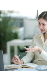 Beralih dari Telepon Kabel ke IP Phone, Apa Keuntungannya untuk Bisnis?