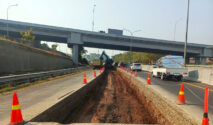 Dukung Kelancaran dan Kenyamanan Pengguna Jalan, PT Jasamarga Tollroad Maintenance Lakukan Rekonstruksi Perkerasan Di Ruas Tol Semarang.