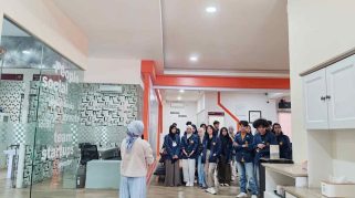 FIKOM UNASMAN Perkuat Kompetensi Mahasiswa Melalui Studi Banding Telkom AI Center