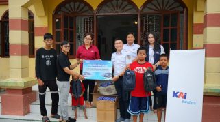 KAI Bandara Salurkan Bantuan Pendidikan untuk Anak-anak Panti Asuhan Al Washliyah Lubuk Pakam