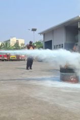 Komitmen Terapkan K3, PT Railink dan Sudin Damkar Jaktim Gelar Diklat Pemadam Kebakaran
