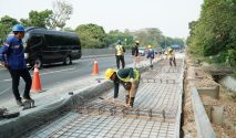 Optimalkan Kondisi Perkerasan Jalan, PT JMTM Lakukan Pekerjaan SFO dan Rekonstruksi di Tol Semarang