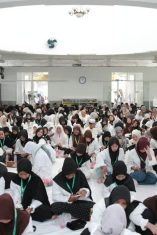 Pertemuan Rutin Bulanan: H. Robert Nitiyudo Wachjo Pesankan Dzikir dan Syukur kepada 1.200 Anak Binaan
